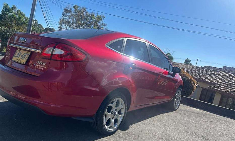 Ford Fiesta 2012...