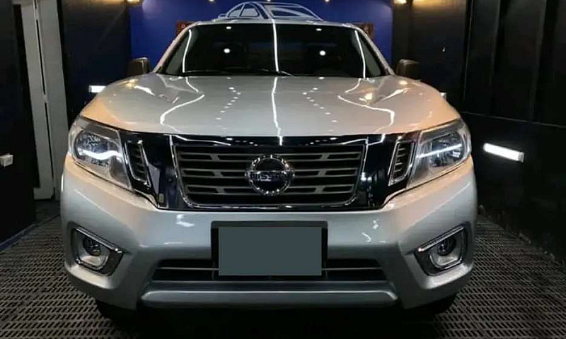 Nissan Frontier Esta...