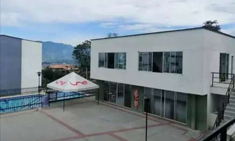 Arriendo Casa Duplex...