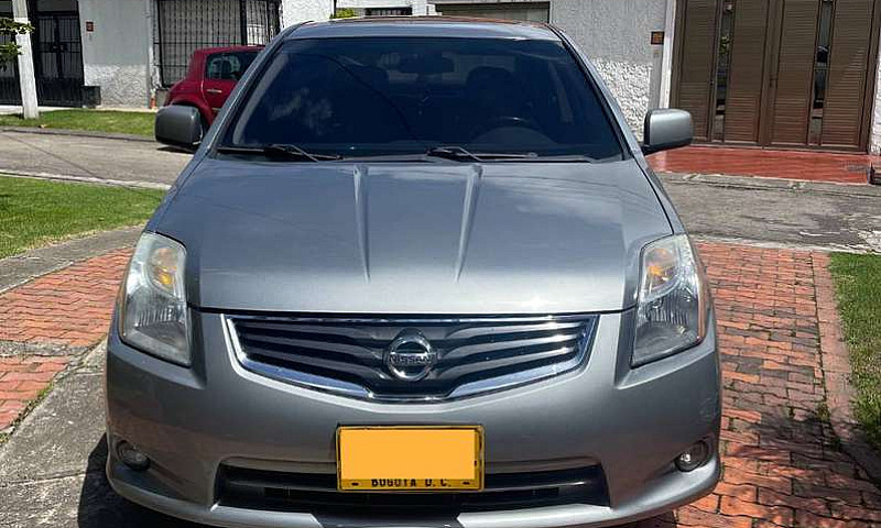 Nissan Sentra (2010)...