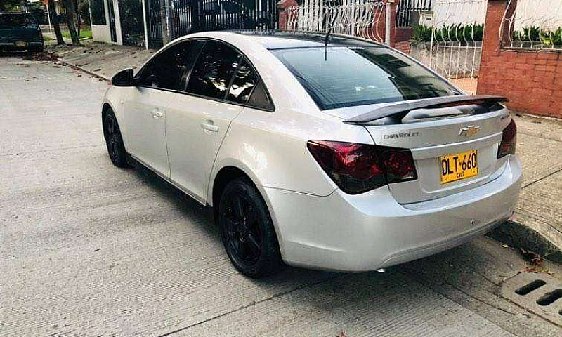Chevrolet Cruze 2012...