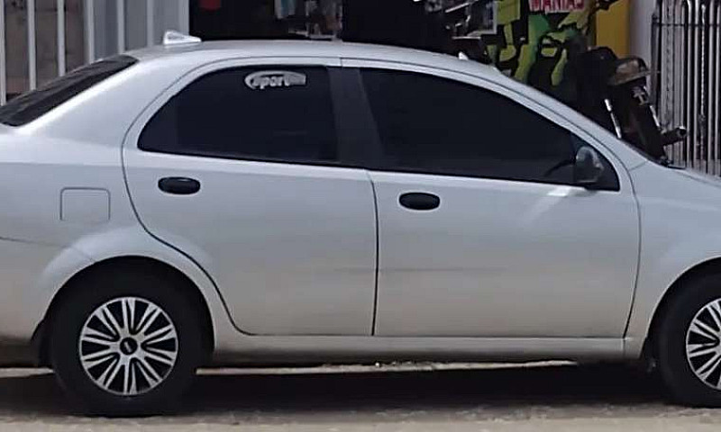 Vendo Aveo Sedan 201...