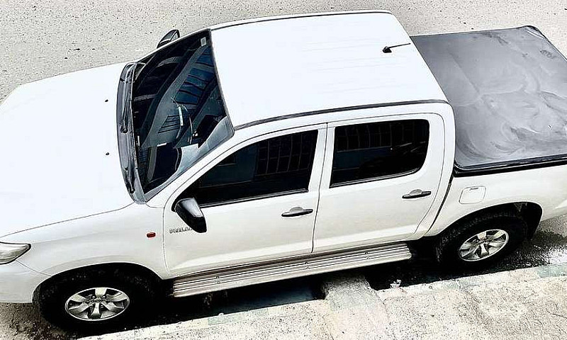 Vendo  Camioneta Toy...