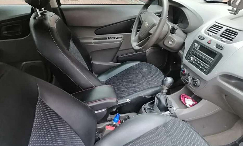 Vendo Chevrolet Coba...