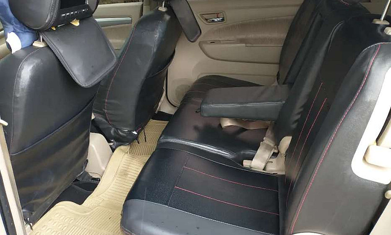 Suzuki Ertiga 2015...