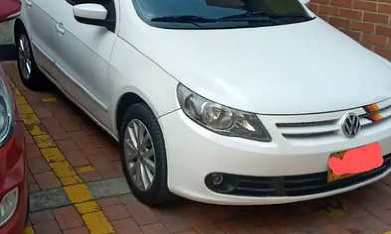 Volkswagen Gol Sedan...