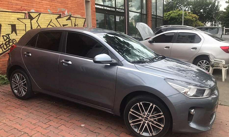 Kia Río Vibran 2021...