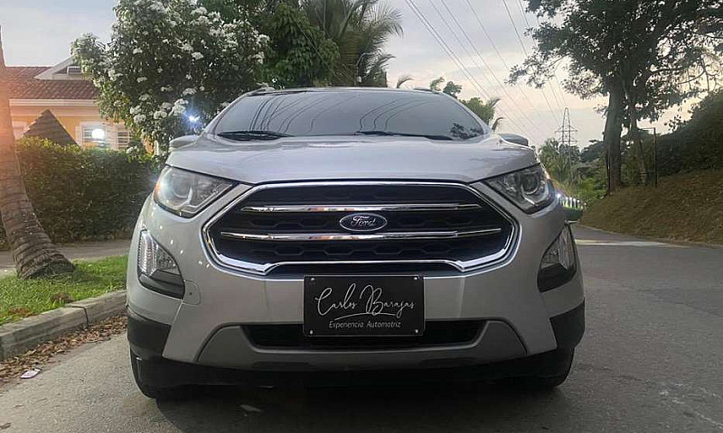 Ford Ecosport Titani...
