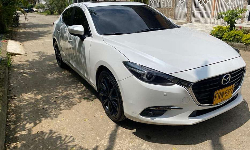 Vendo Mazda 3 Gran T...