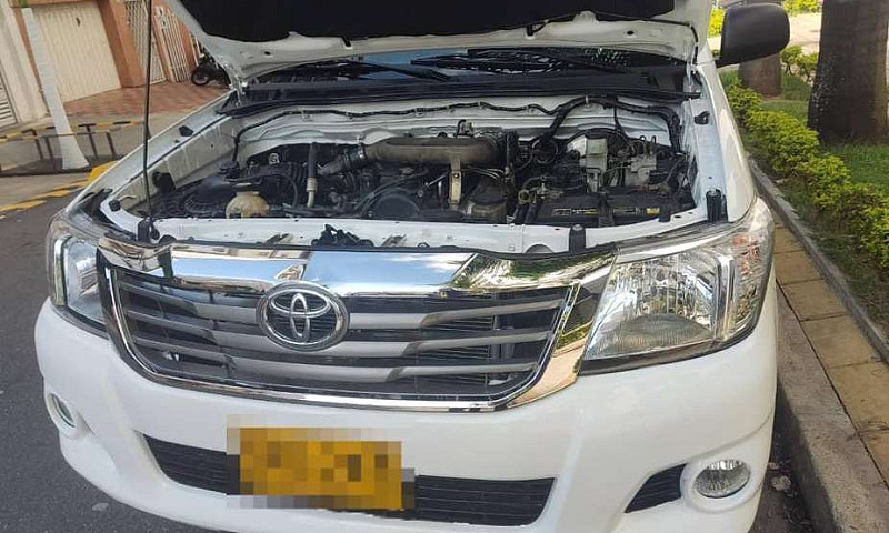 Toyota Hilux, 2.5 4X...