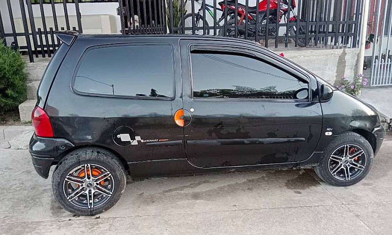 Vendo Twingo 2010...