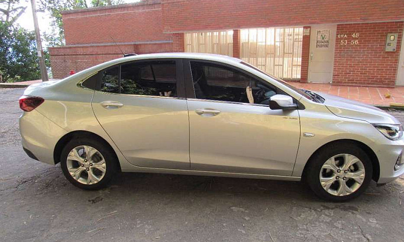 Vendo Onix Turbo  Pr...
