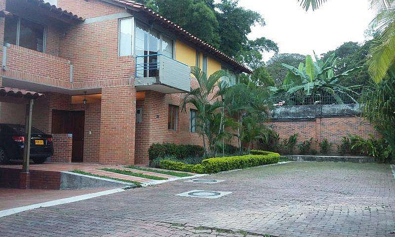 Casa En Arriendo En ...