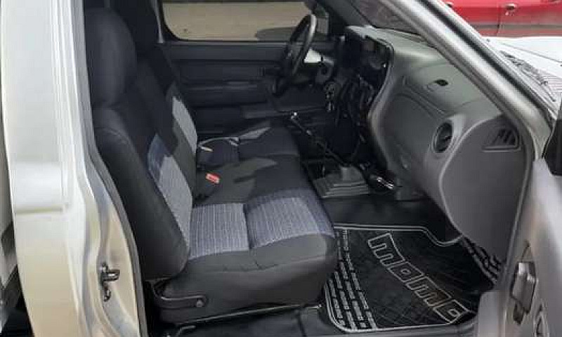 Vendo Nissan Frontie...