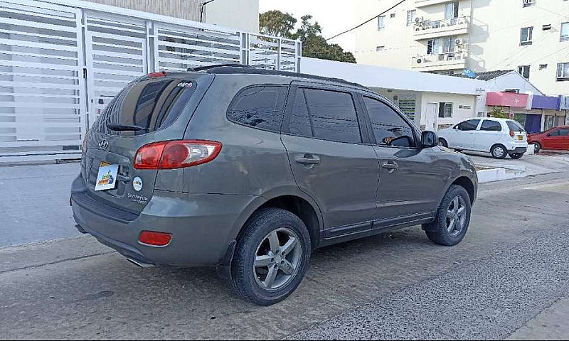 Hyundai Santa Fe 7 P...