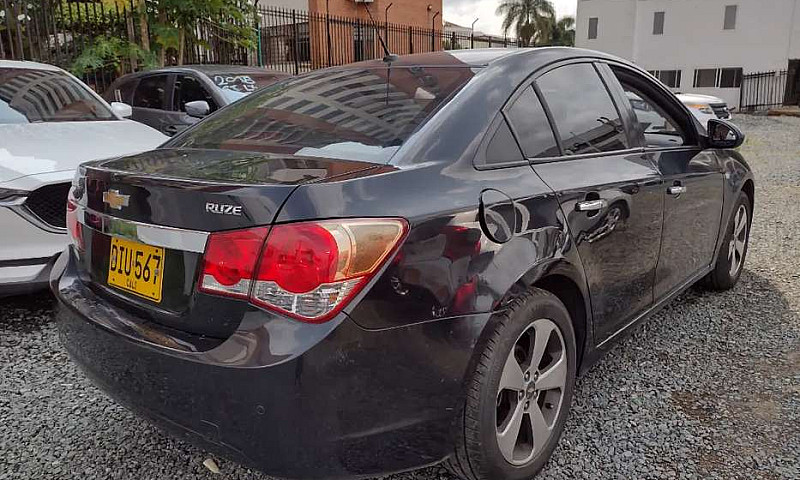 Chevrolet Cruze Plat...