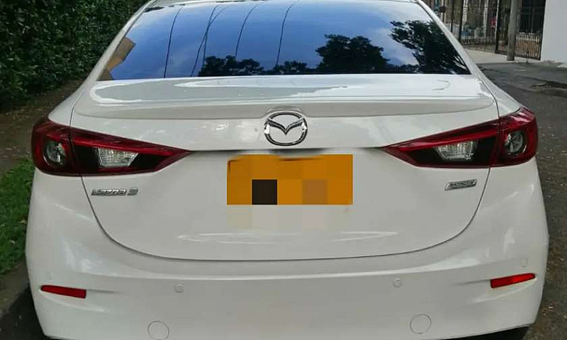 Mazda 3 Grand Tourin...