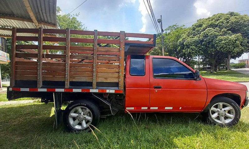 Camioneta Nissan Cab...