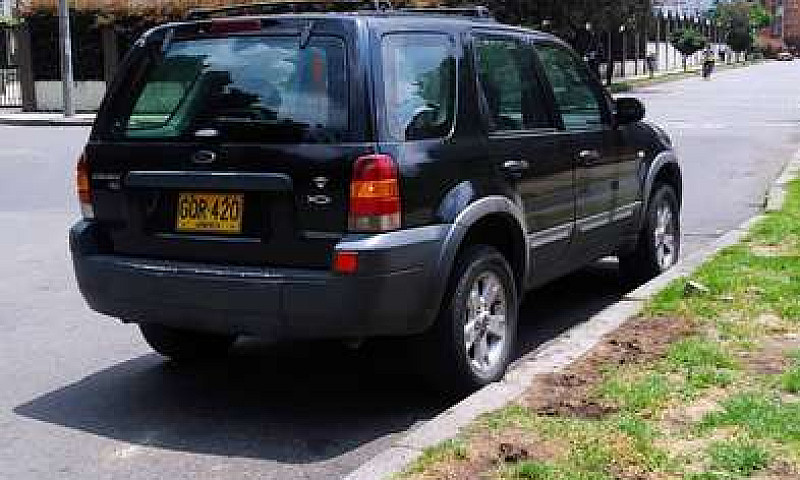 Vendo Ford Escape Xl...