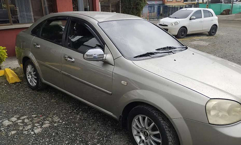 Vendo Chevrolet Optr...