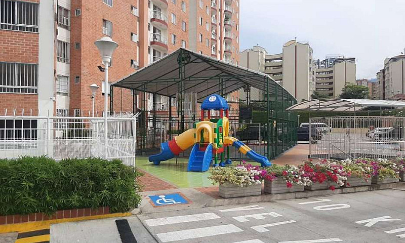 Cedo Apartamento Por...