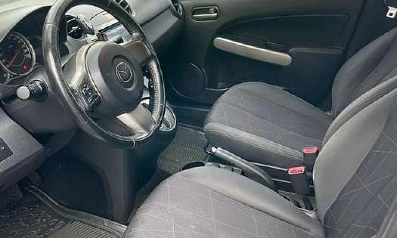 Mazda 2 2015 Automat...