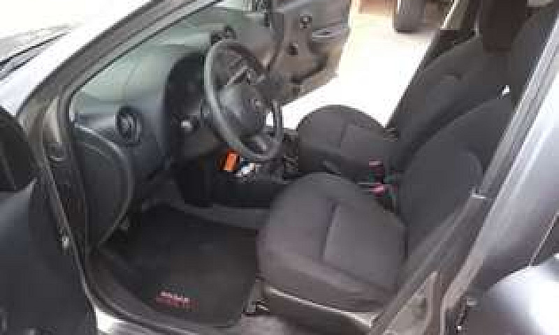 Nissan March Active...
