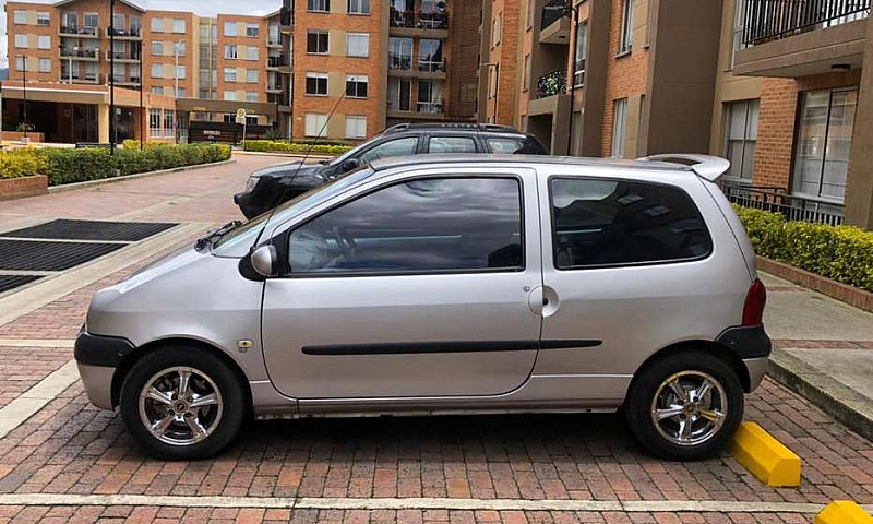 Vendo Renault Twingo...