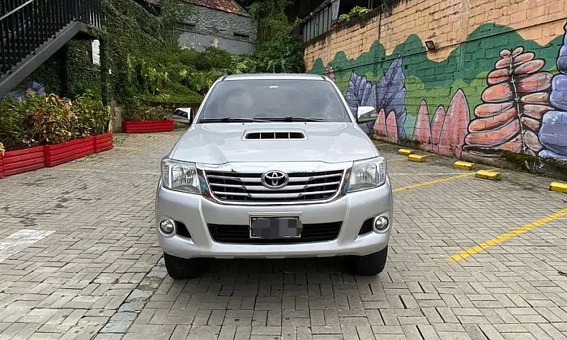 Toyota Hilux Srv...