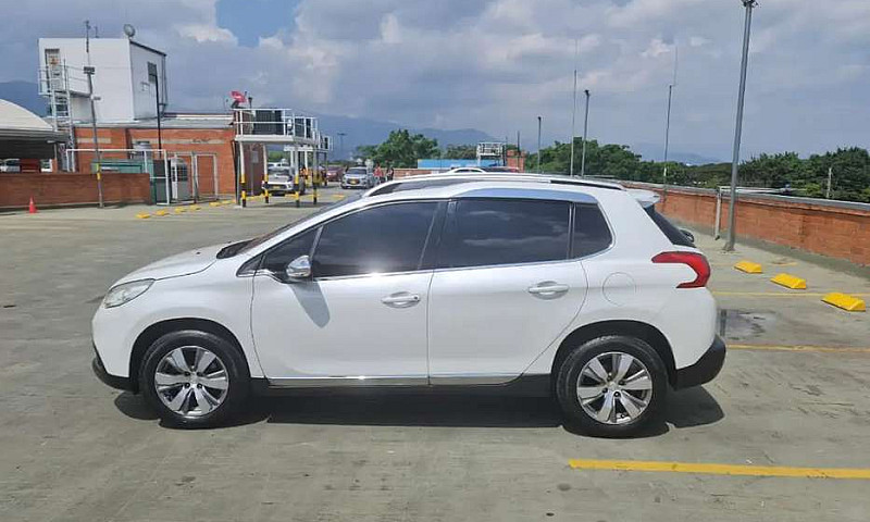 Vendo Hermoso Peugeo...