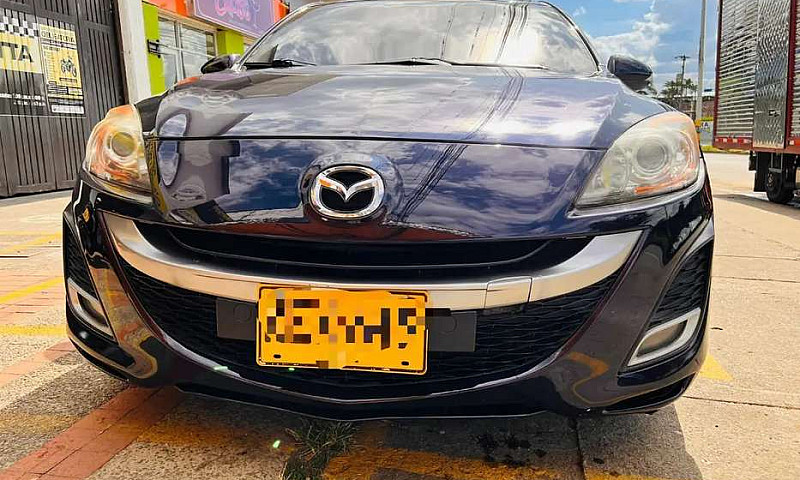 Mazda 3 2012 
Placas...