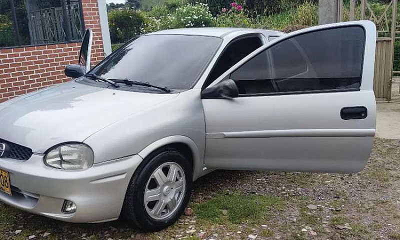 Se Vende Corsa 2006 ...