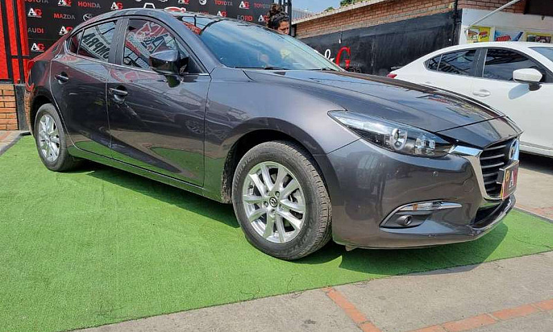 Mazda 3 Touring At M...