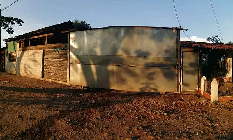Venta De Casa Granja...