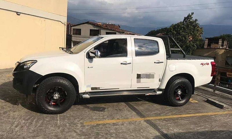 Vendo Dmax 4*4 Excel...