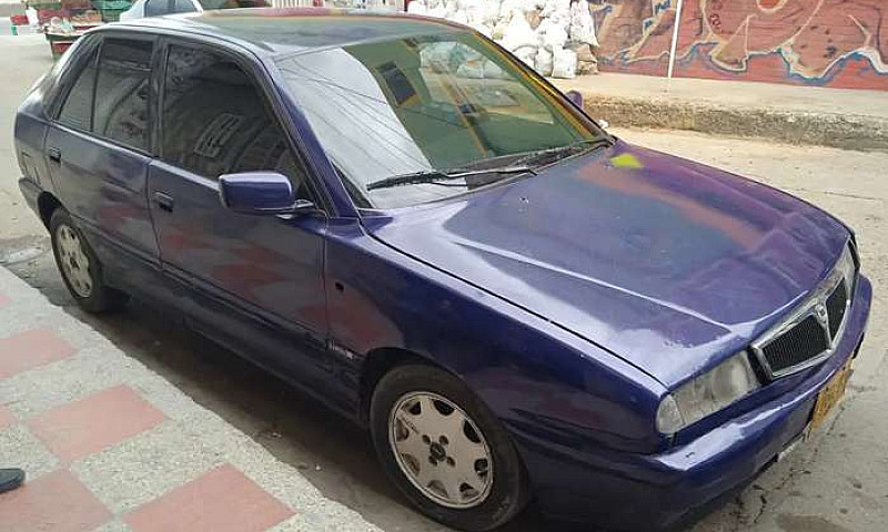 Lancia Delta 1.8...