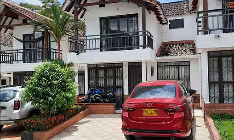 Hermosa Casa En Conj...