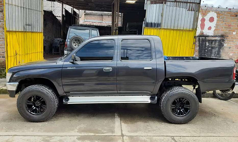 Se Vende Toyota Hilu...