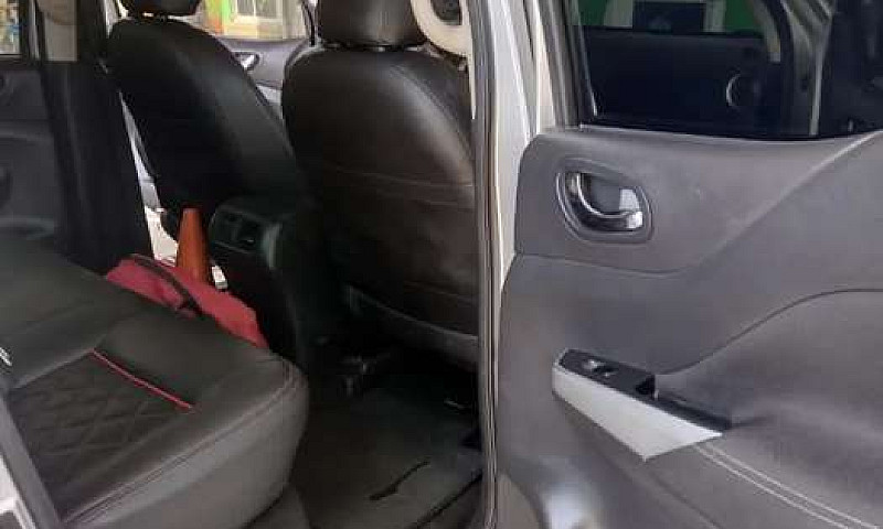 Vendo Camioneta Rena...