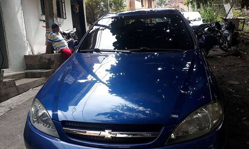 Vendo Chevrolet Optr...