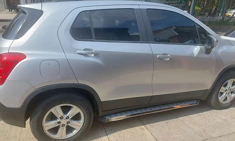 Vendo Chevrolet Trak...