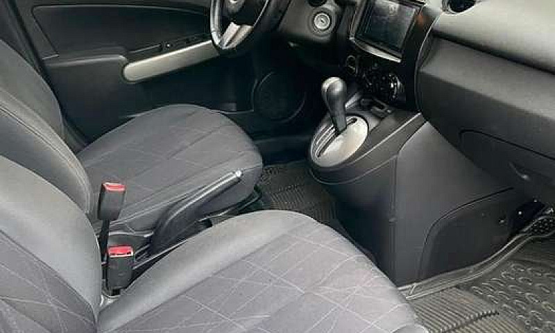Mazda 2 2015 Automat...