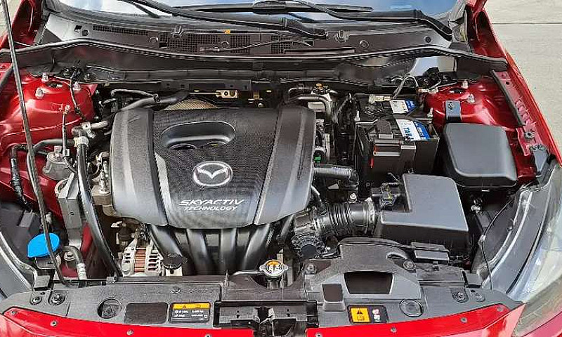 Se Vende Mazda 2...