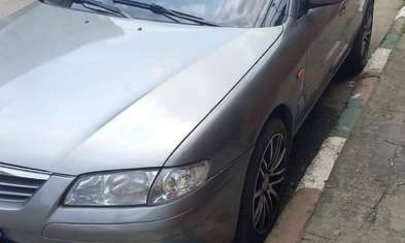 Carro Mazda 626 Mile...