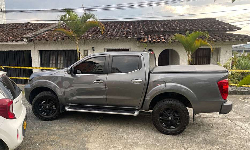 Nissan Frontier Xe A...