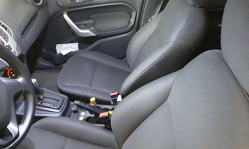 Ford Fiesta Automáti...