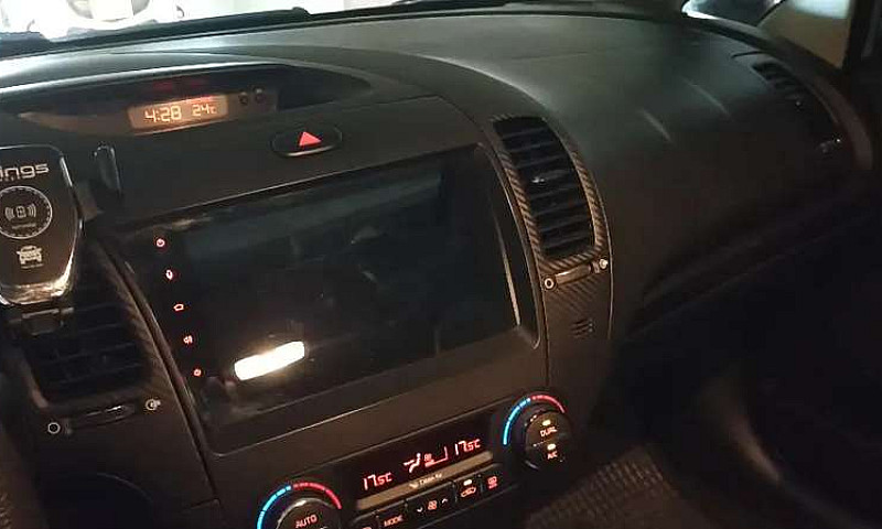 Kia Cerato Pro Suma ...