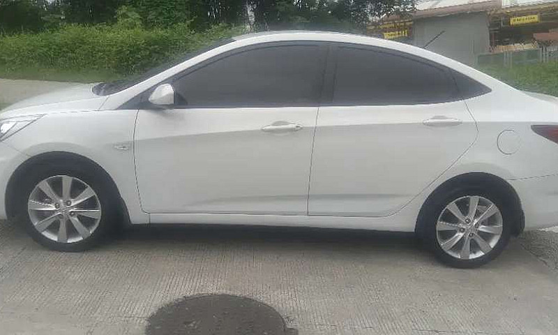 Hyundai Accent I25 1...