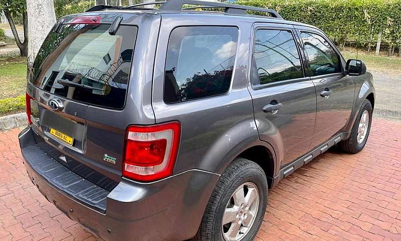 Ford Escape Xlt 4X4...