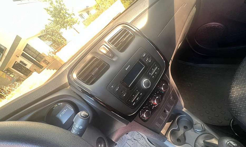 Vendo Sandero Life...